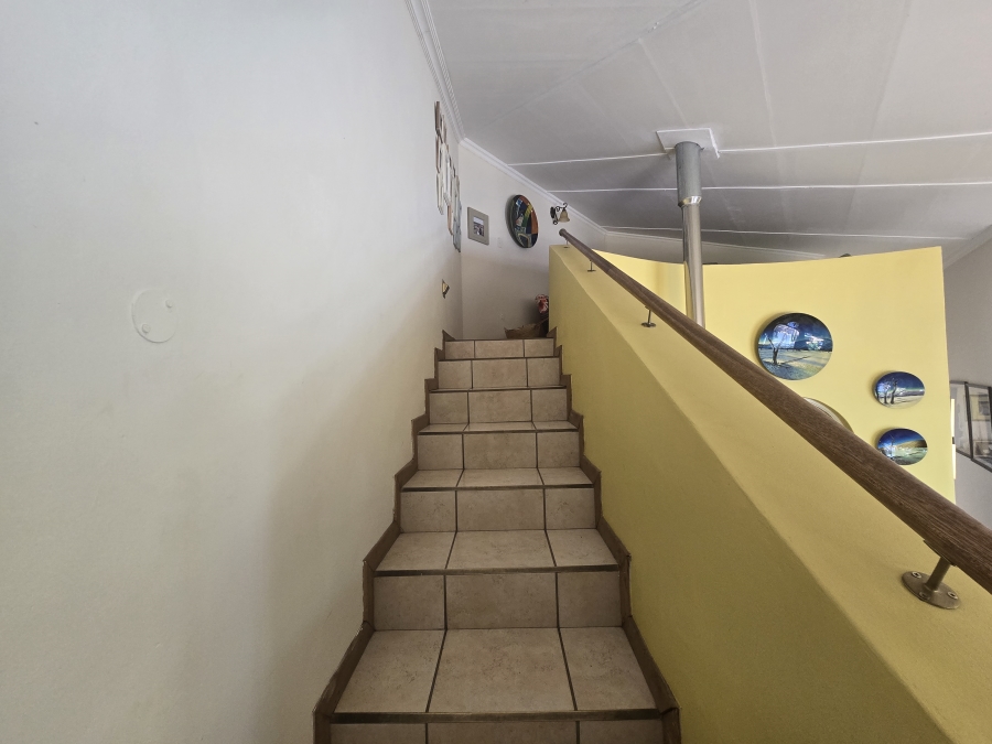 4 Bedroom Property for Sale in Lindequesdrif North West